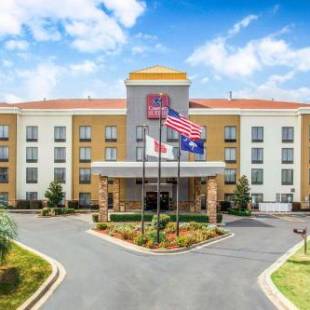 Фотографии гостиницы 
            Comfort Suites Clinton