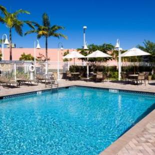 Фотографии гостиницы 
            Holiday Inn Express & Suites Miami Kendall, an IHG Hotel