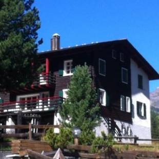 Фотографии гостевого дома 
            QC House - Chalet tra le alpi