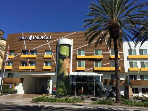 Фотография гостиницы Hotel Indigo Anaheim, an IHG Hotel