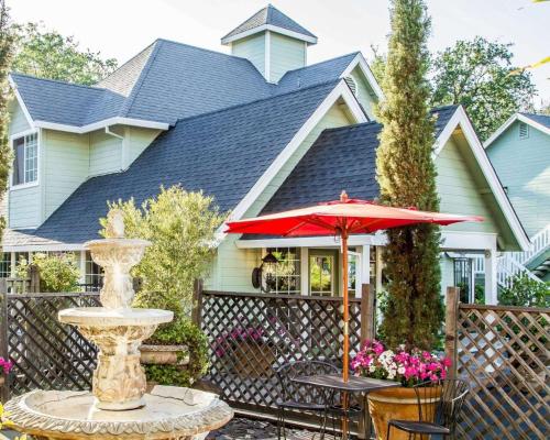 Фотография гостиницы Baechtel Creek Inn, Ascend Hotel Collection