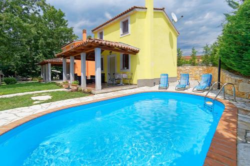 Фотография гостевого дома Holiday Home Sunny Twins