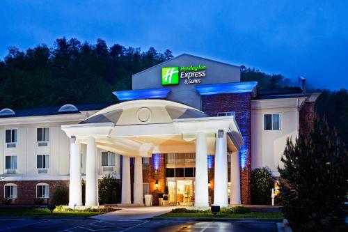 Фотография гостиницы Holiday Inn Express Hotel & Suites Cherokee-Casino, an IHG Hotel