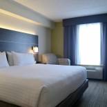 Фотография гостиницы Holiday Inn Express Brampton, an IHG Hotel