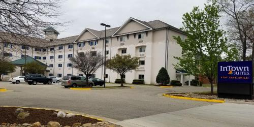 Фотография гостиницы InTown Suites Extended Stay Newport News/I-64