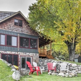 Фотография гостевого дома Lakefront Mercer Cabin with 2 Lofts, Fire Pit and Porch