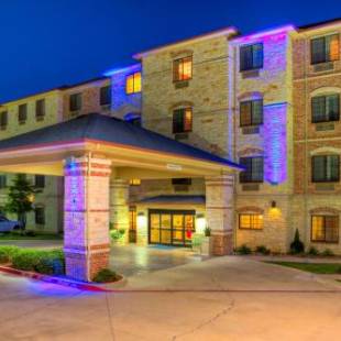 Фотографии гостиницы 
            Holiday Inn Express and Suites Granbury, an IHG Hotel