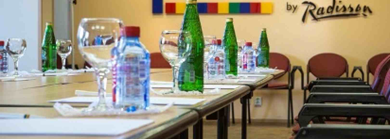 Фотография конференц-зала Ротари