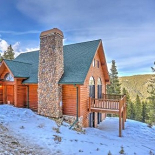 Фотография гостевого дома Idaho Springs Cabin with Views - 3 Mi to Echo Mtn!