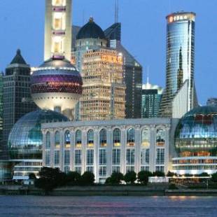 Фотографии гостиницы 
            Oriental Riverside Bund View Hotel (Shanghai International Convention Center)