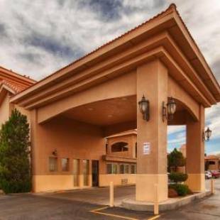 Фотографии гостиницы 
            Best Western El Rancho Palacio