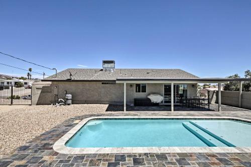 Фотографии гостевого дома 
            Lake Havasu Home with Mtn Views - 10 Mins to Marina!