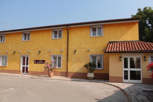 Фотография гостиницы Hotel Grahor Depandance