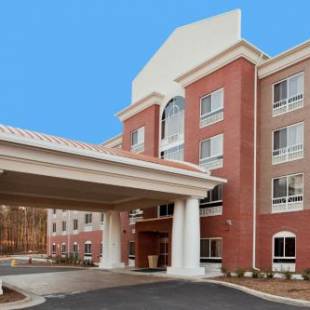 Фотографии гостиницы 
            Holiday Inn Express Hotel Raleigh Southwest, an IHG Hotel