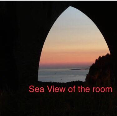 Фотография гостевого дома STUDIO EZE dans villa récente - Pied Village - Parking Gratuit