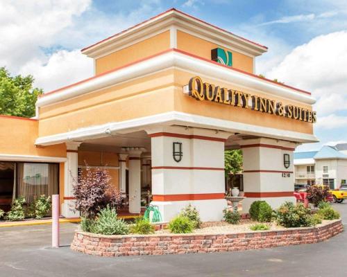 Фотография гостиницы Quality Inn & Suites Kansas City - Independence I-70 East