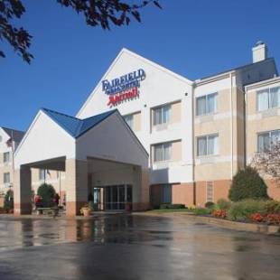 Фотографии гостиницы 
            Fairfield Inn & Suites by Marriott Cleveland Streetsboro