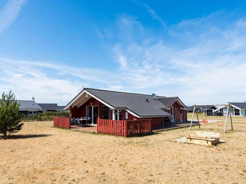 Фотография гостевого дома Holiday home Tarm XVIII