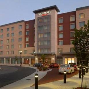 Фотографии гостиницы 
            Courtyard by Marriott Muncie at Horizon Convention Center