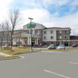 Фотография гостиницы Holiday Inn Express Hotel & Suites Omaha West, an IHG Hotel