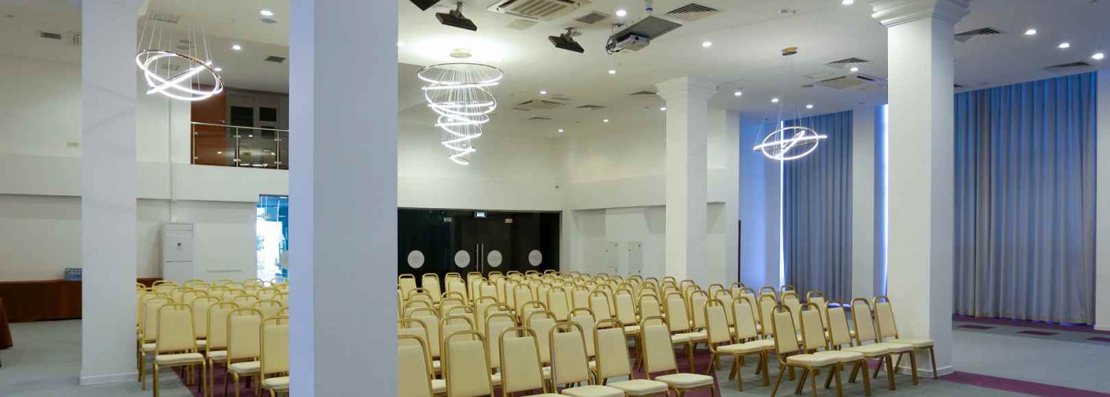 Фотография конференц-зала City Hall