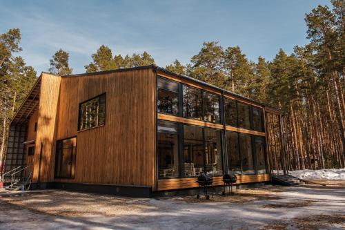 Фотография базы отдыха Семейная Усадьба Лес