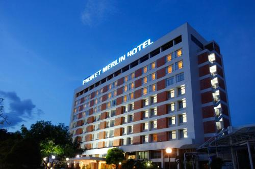 Фотография гостиницы Phuket Merlin Hotel - SHA Plus