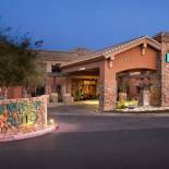 Фотография гостиницы Embassy Suites Tucson - Paloma Village