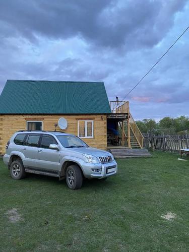 Фотографии Коттеджа 
            Уединённый домик на Байкале в Сарме