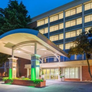 Фотография гостиницы Holiday Inn Charlottesville-Monticello, an IHG Hotel