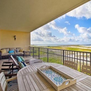 Фотография гостевого дома Beachfront Dauphin Island Resort Condo with Pool