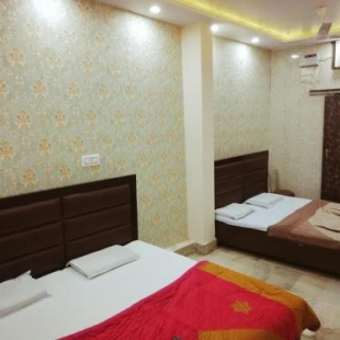 Фотография гостевого дома Abhiraj Guest House