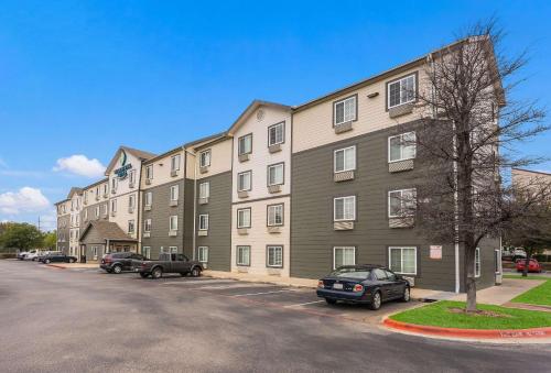 Фотографии гостиницы 
            WoodSpring Suites Austin Round Rock