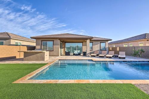 Фотография гостевого дома Gorgeous Litchfield Oasis with Grill about 6Mi to Luke AFB