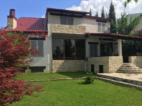 Фотография Коттеджа Tbilisi Tskneti Mountain Villa
