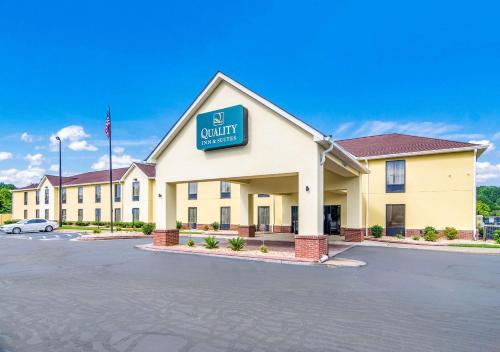 Фотографии гостиницы 
            Quality Inn & Suites Canton, GA