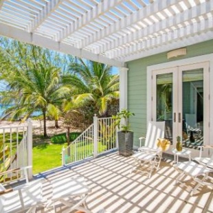 Фотография гостевого дома Avocado Cottage by Grand Cayman Villas