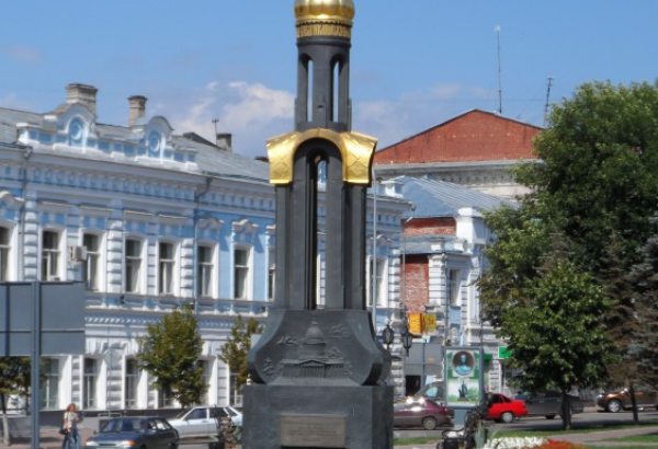 Фотография достопримечательности Поклонный крест-часовня в честь 2000-летия Христианства и утраченных храмов Симбирска