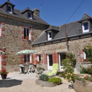 Фотографии гостевого дома 
            Maison de 3 chambres avec jardin amenage et wifi a Pordic a 2 km de la plage