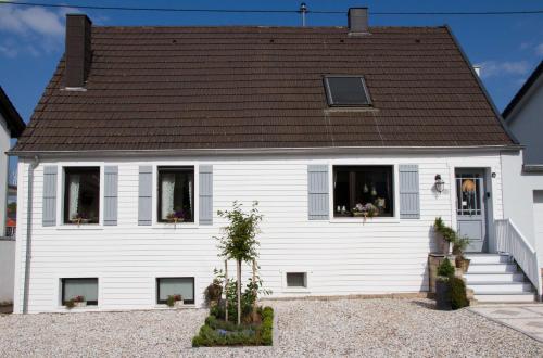 Фотография мини отеля Saarlouis, Ortsteil Beaumarais "Anna's Cottage"Bed&Breakfast "#TravellerAwards2021"