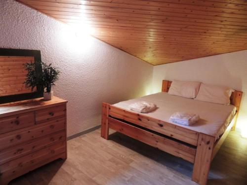 Фотография гостевого дома Appartement Les Gets, 3 pièces, 5 personnes - FR-1-598-23