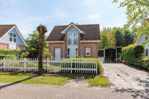 Фотографии гостевого дома 
            Strandvilla Zeeland aan Zee