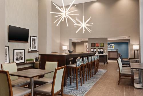 Фотография гостиницы Hampton Inn Brooklyn Park