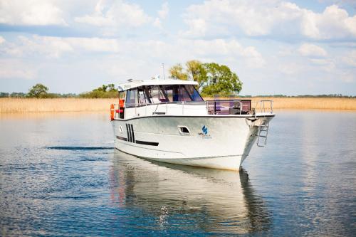 Фотография мини отеля Jacht motorowy Nautika 1300 LUX
