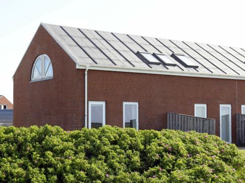 Фотография гостевого дома Three-Bedroom Holiday home in Rømø 17