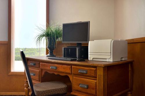 Фотография гостиницы Travelodge by Wyndham Jefferson City