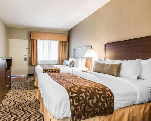 Фотография гостиницы Comfort Inn & Suites Orange County John Wayne Airport