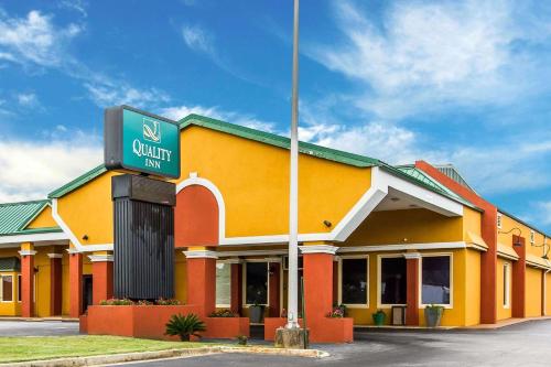 Фотография гостиницы Quality Inn Opelika - Auburn