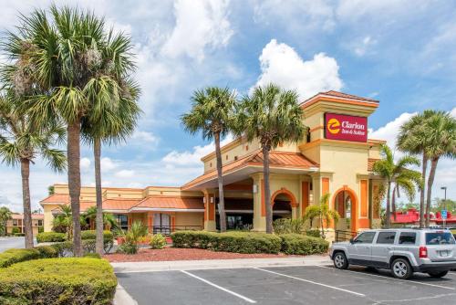 Фотографии гостиницы 
            Clarion Inn & Suites Kissimmee-Lake Buena Vista South