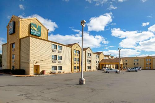 Фотографии гостиницы 
            Quality Inn Milwaukee Route 45